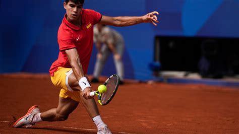 US Open 2024: Alcaraz twists his ankle but says he's OK .